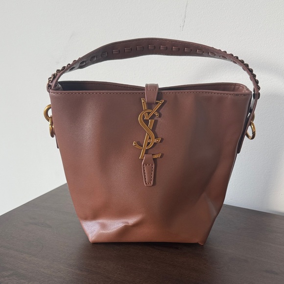 Faux leather bag - Picture 1 of 6